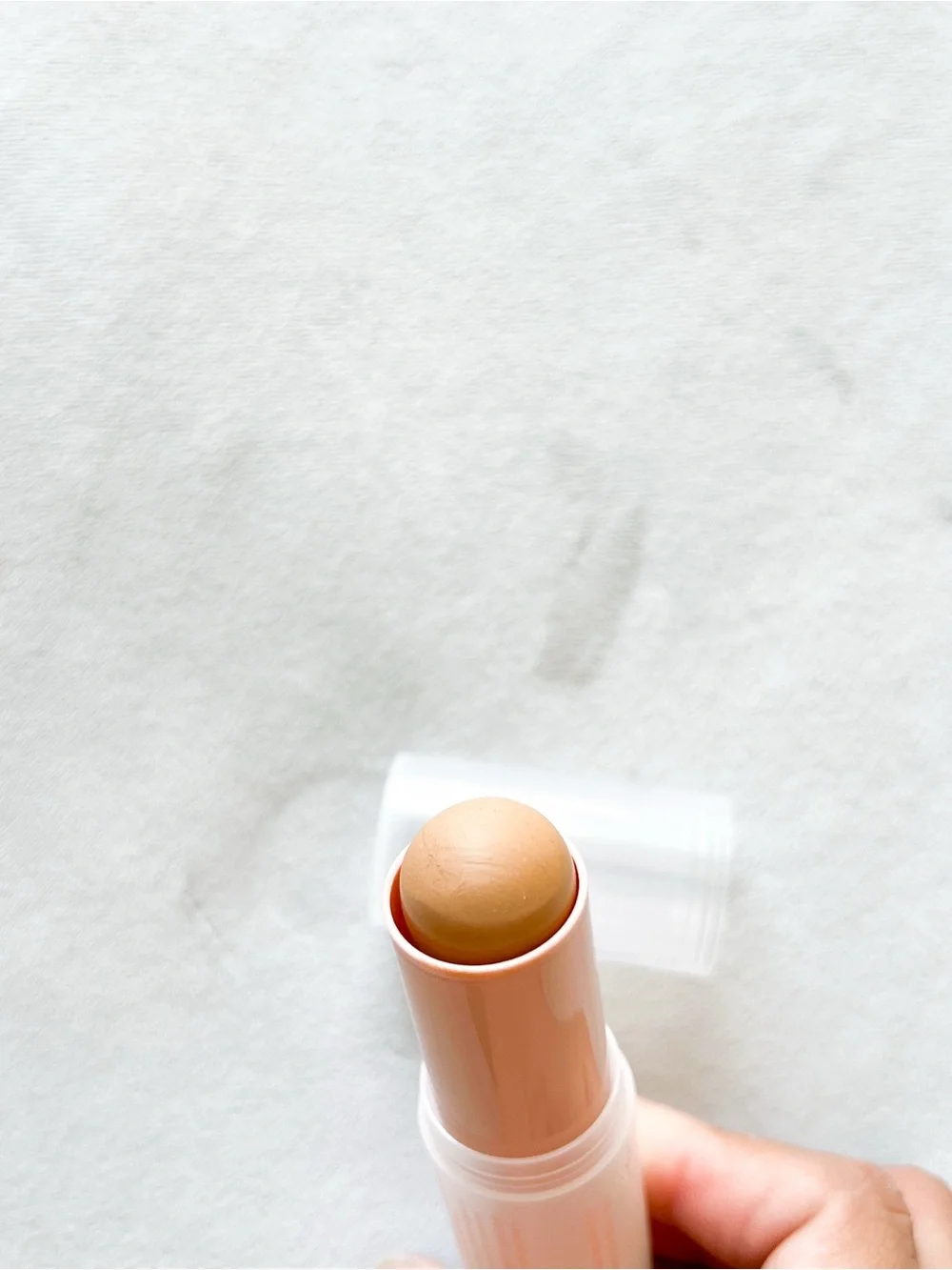 Essence Foundation Stick in Light Beige - 180